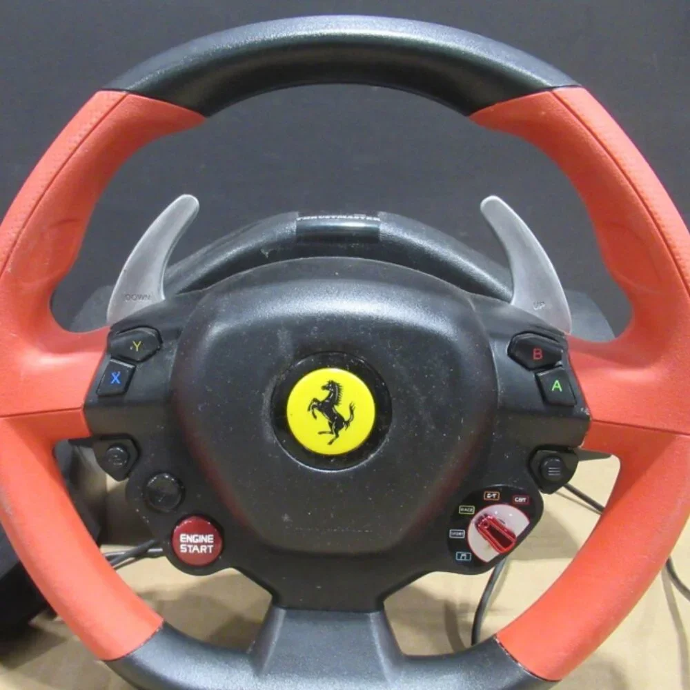 Xbox Thrustmaster Ferrari 458 Spider Racing Wheel with Pedals *Working*